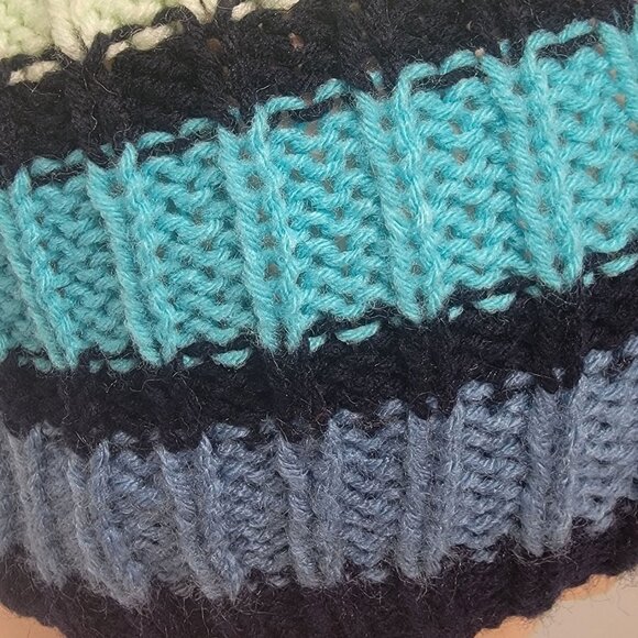 ⭐Oz Chunky Handmade Knit Hat Pom Pom Adult unisex Beanie hats stripped Blue Cozy - Picture 5 of 7